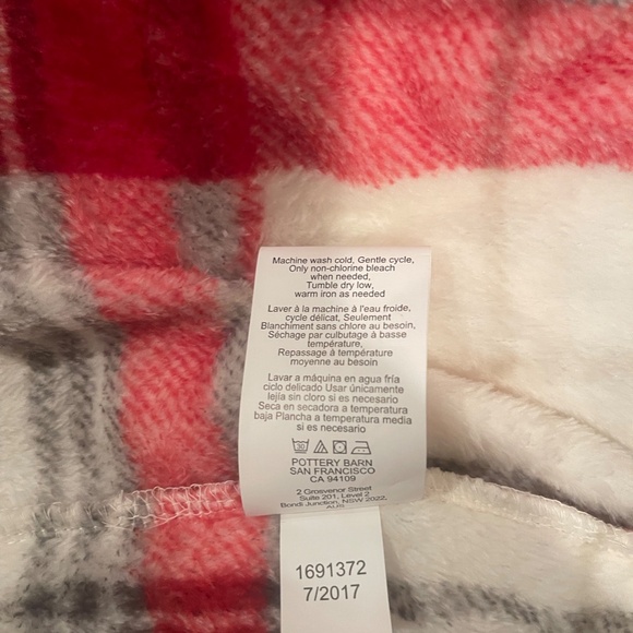 Pottery Barn Plaid Plush Robe Size Small NWT - Picture 4 of 5